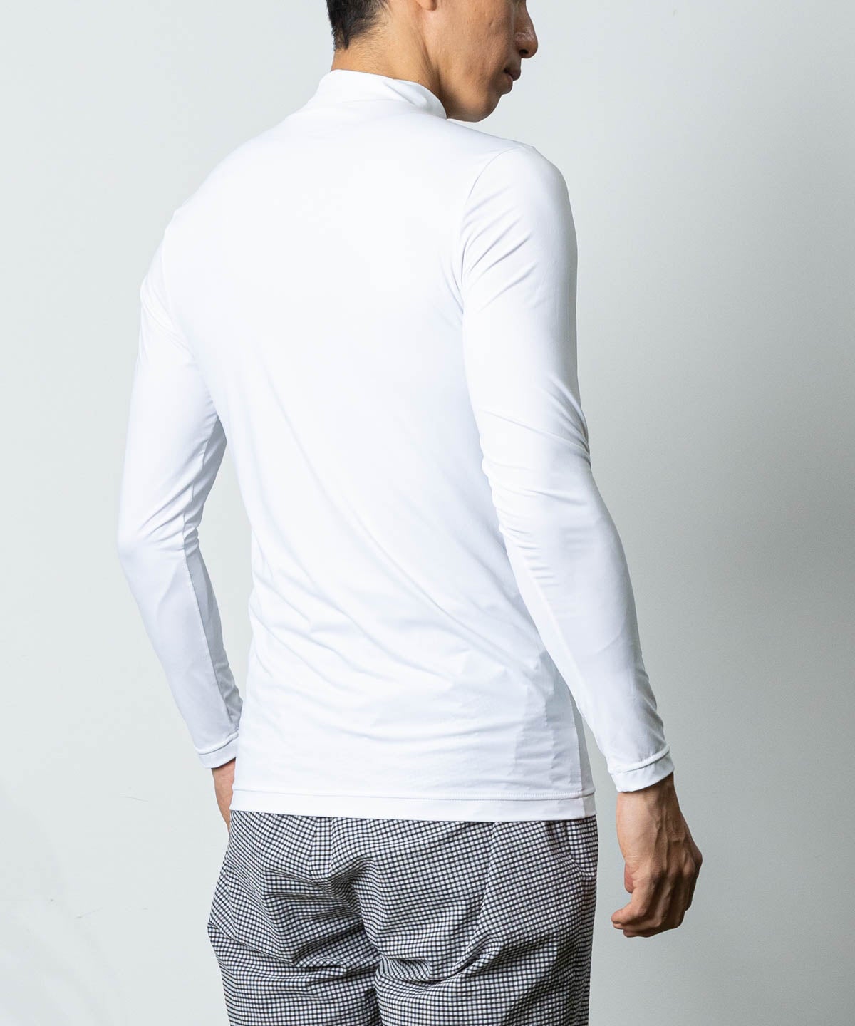 モデル着用画像(ホワイト)