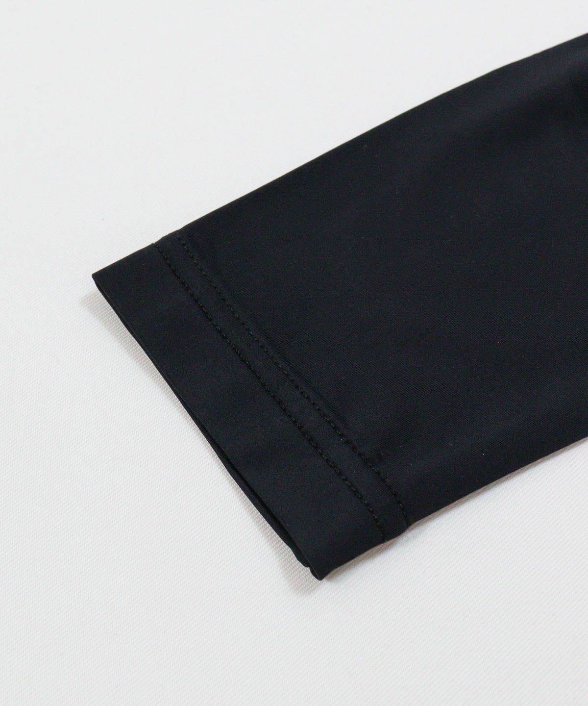 袖口(ブラック)