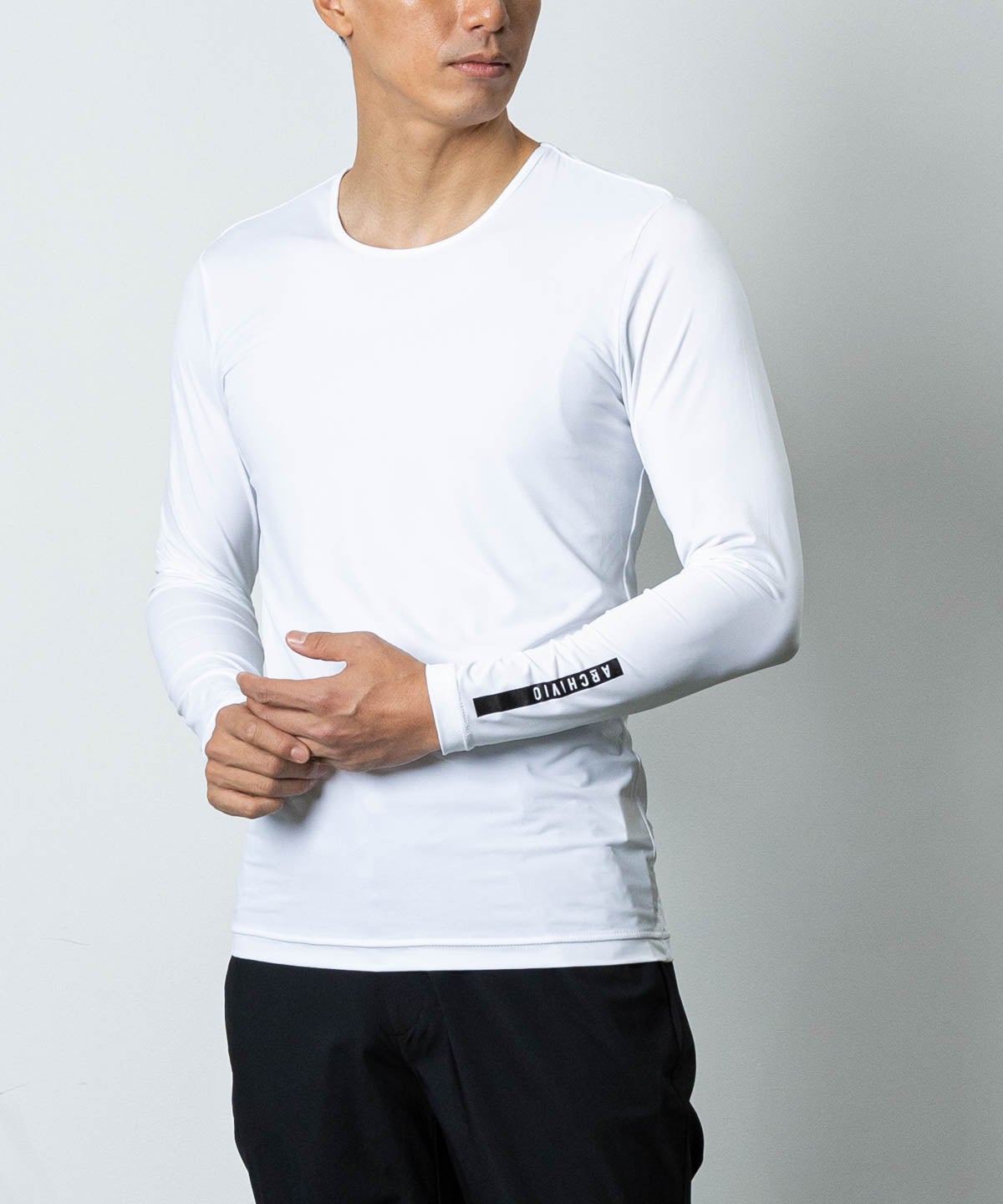 モデル着用画像(ホワイト)