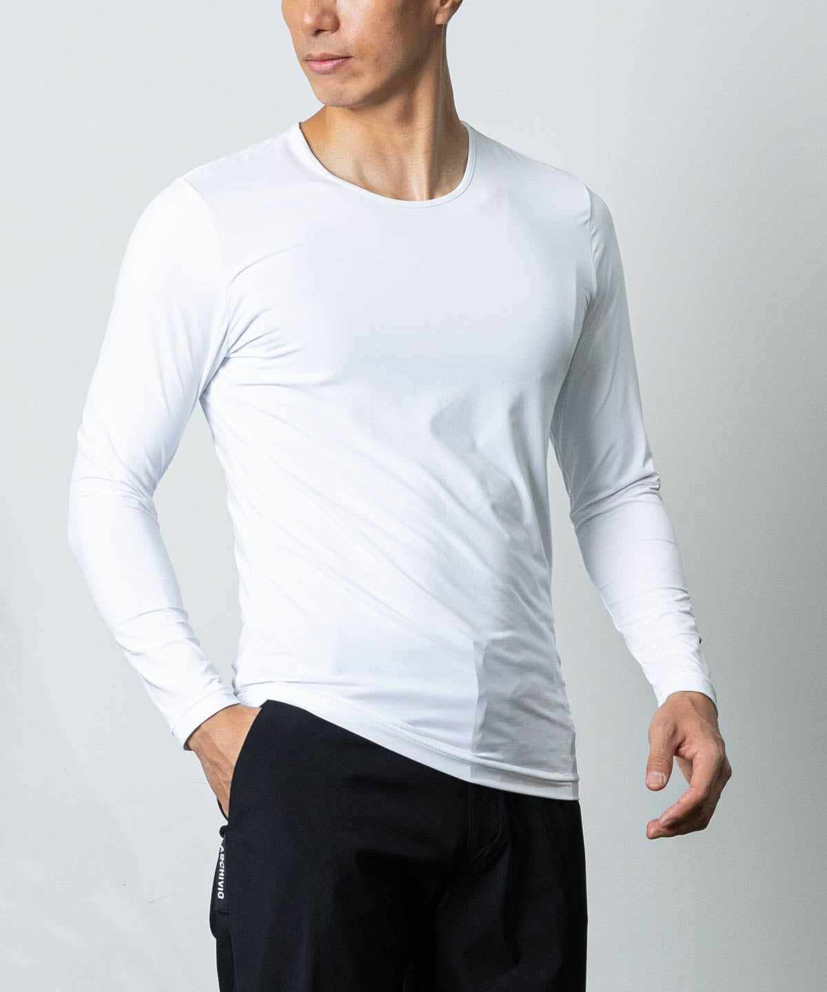 モデル着用画像(ホワイト)