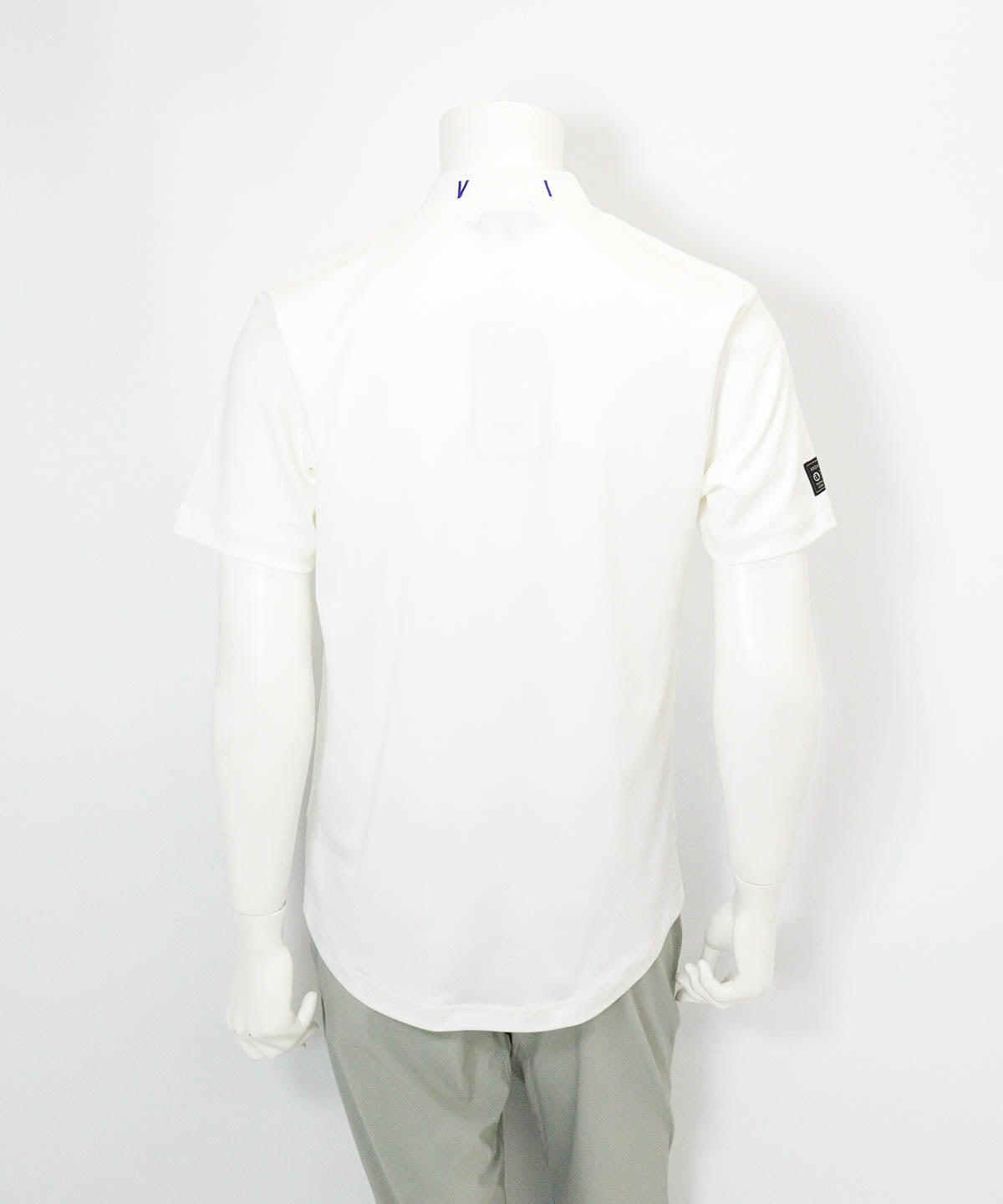 【メンズ】ネック刺繍UV速乾プルオーバー(ホワイト)後ろ