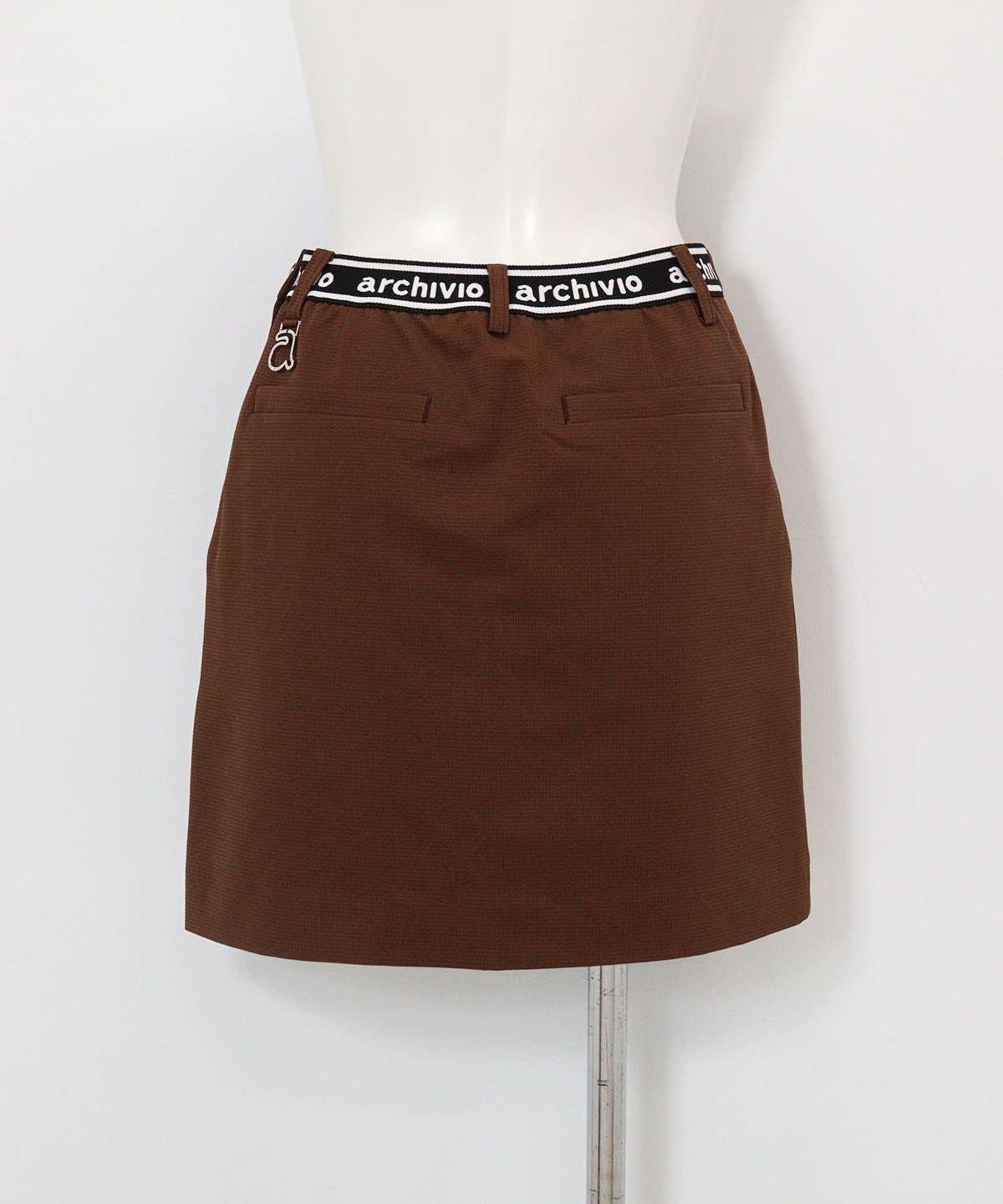 UV速乾パイピングラインスカート(ブラウン)後ろ