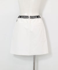 UV速乾パイピングラインスカート(ホワイト)後ろ