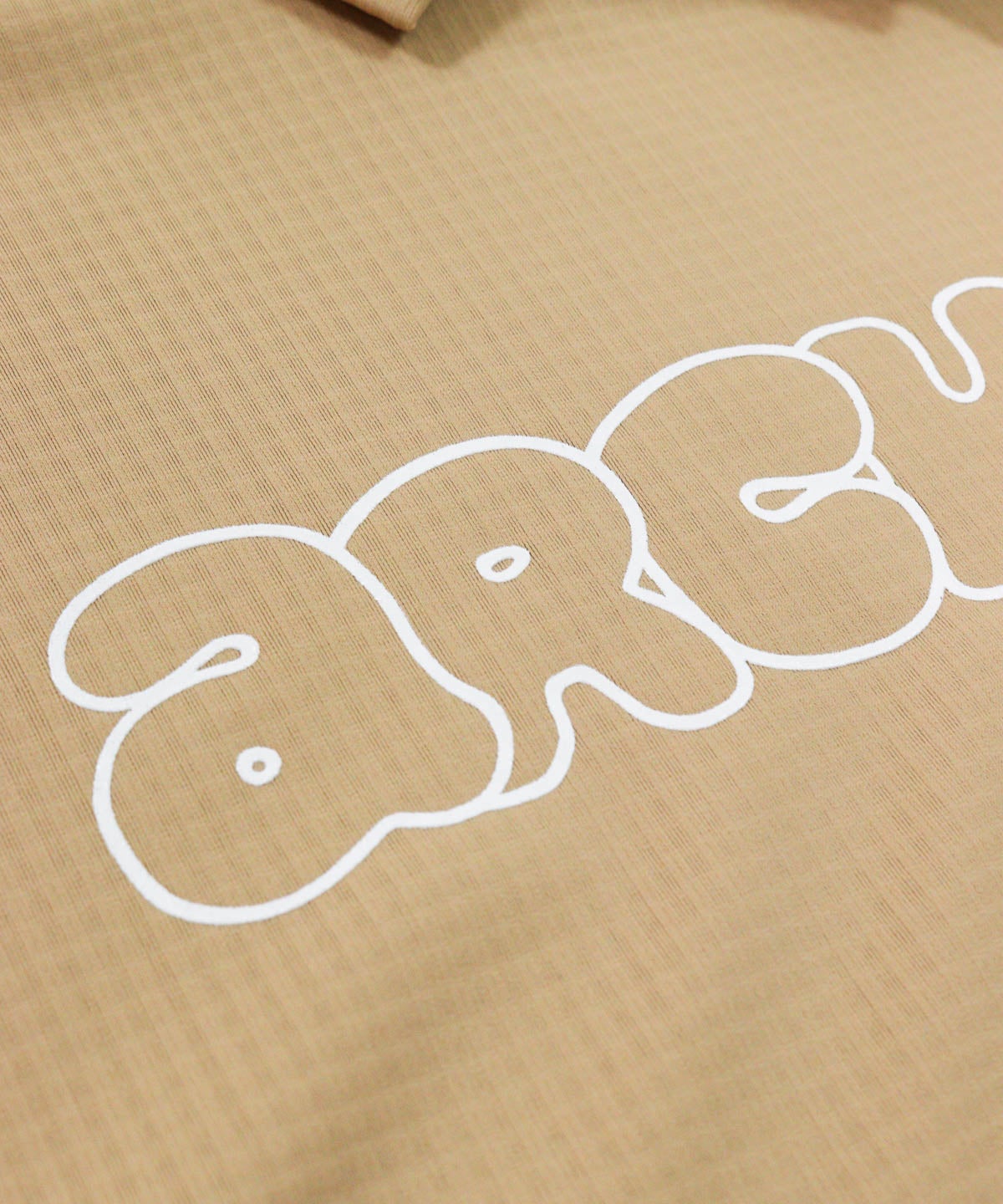 ロゴアップ(ベージュ)