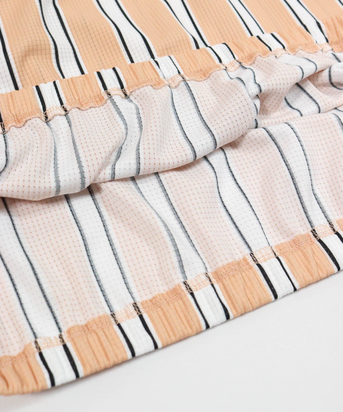 内側生地感(ベージュ)