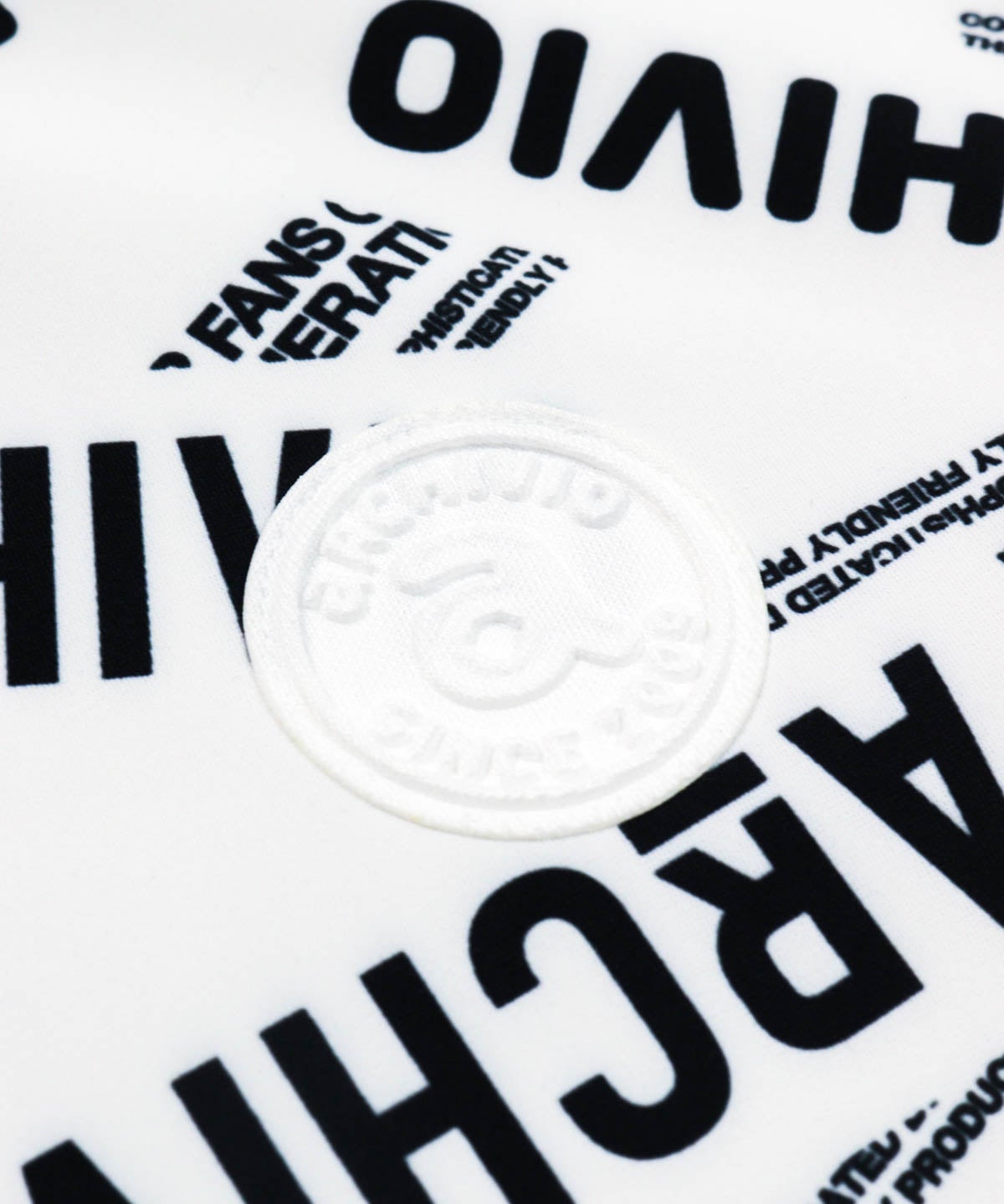 ロゴマークアップ(ホワイト)