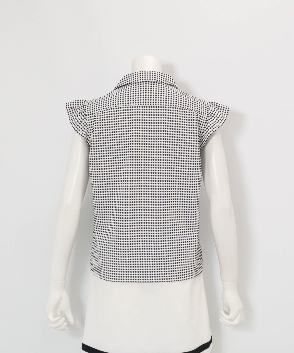 ギンガムチェック開襟プルオーバー(ブラック)後ろ