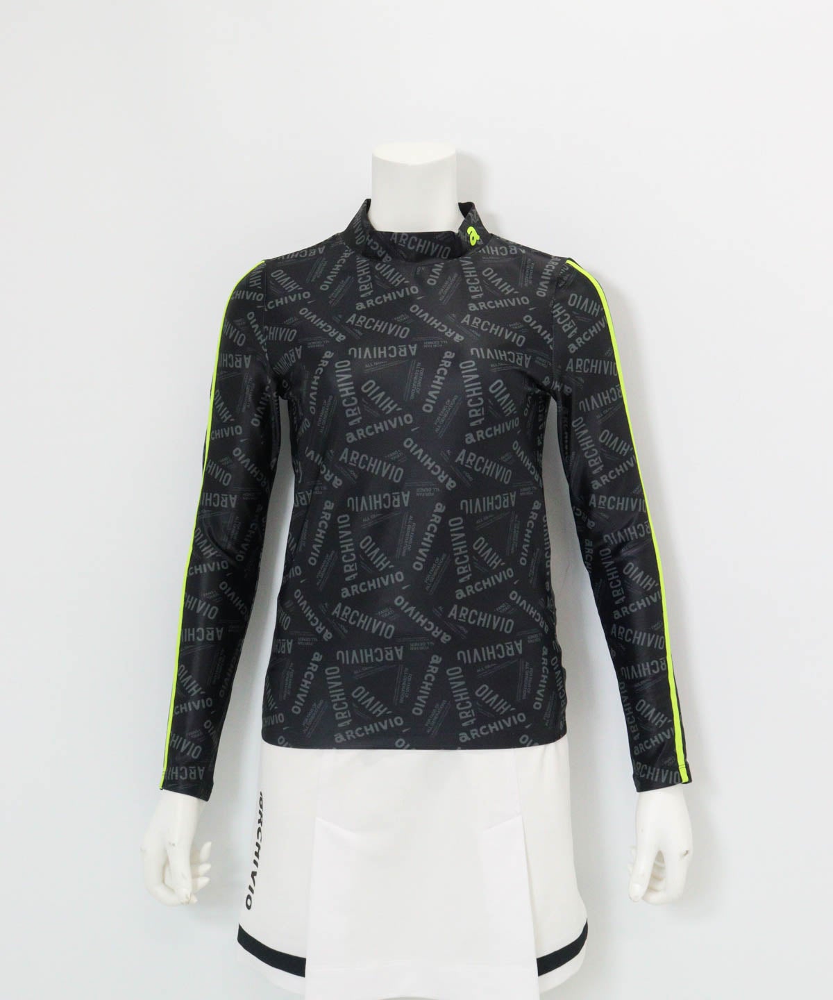 ネオンラインハイネックプルオーバー(ブラック)前