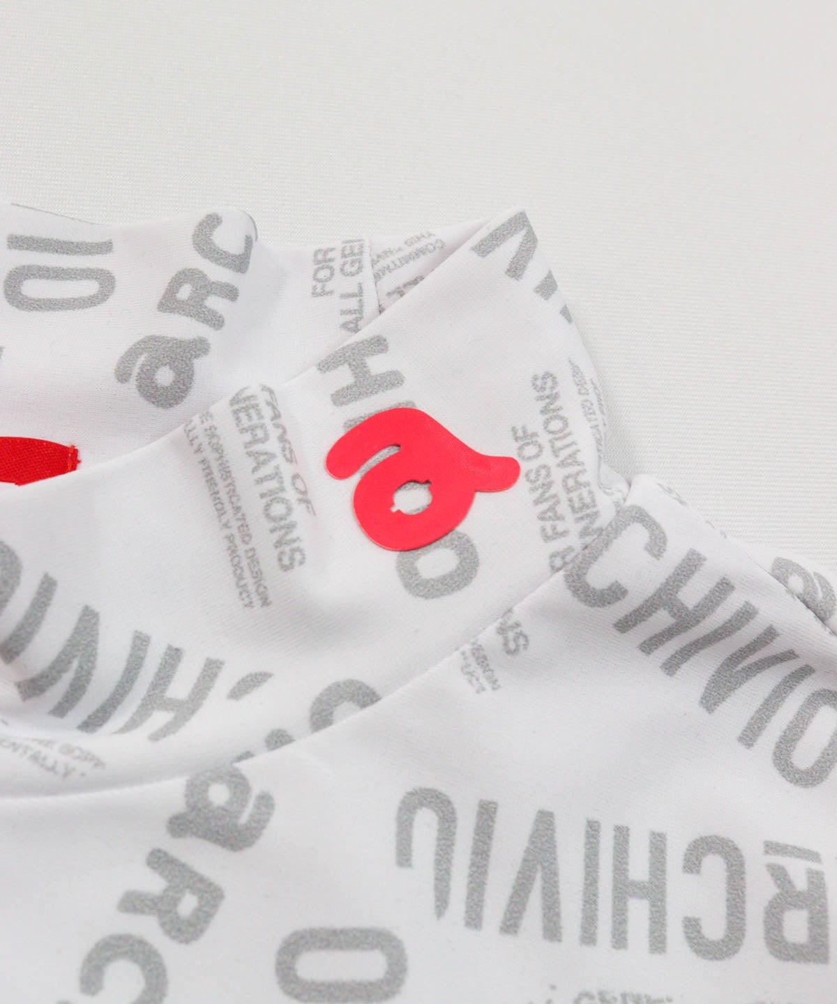 ロゴマークアップ(ホワイト)