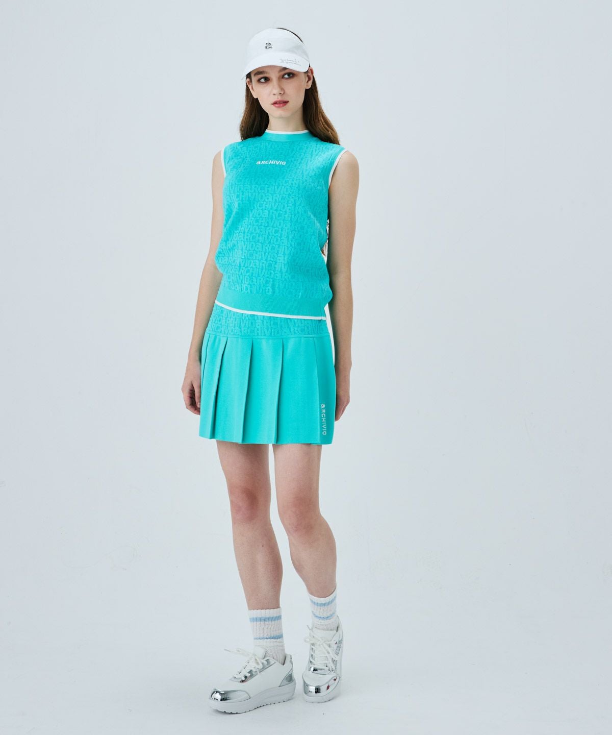 モデル着用画像(ホワイト)