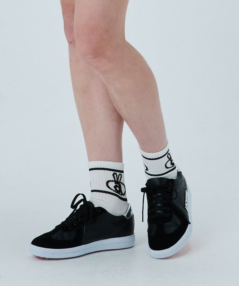 モデル着用画像(ホワイト×ブラック)