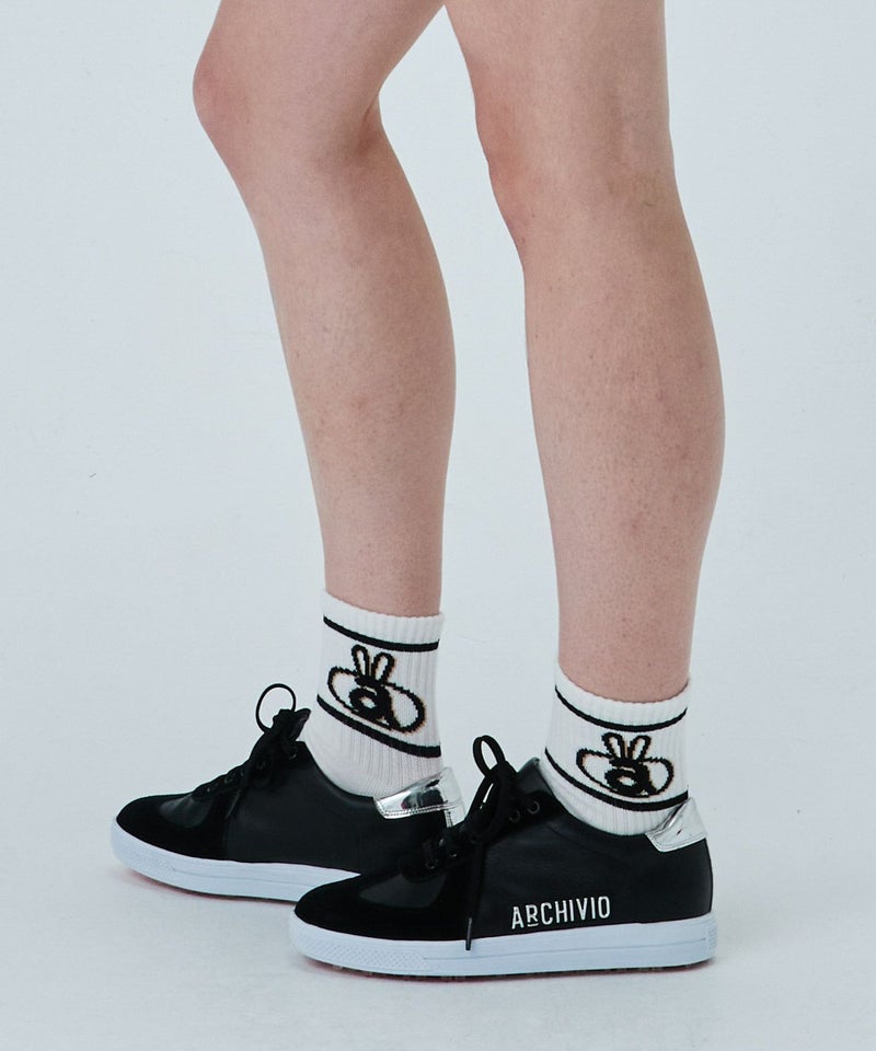 モデル着用画像(ホワイト×ブラック)