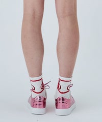 モデル着用画像(ホワイト×レッド)