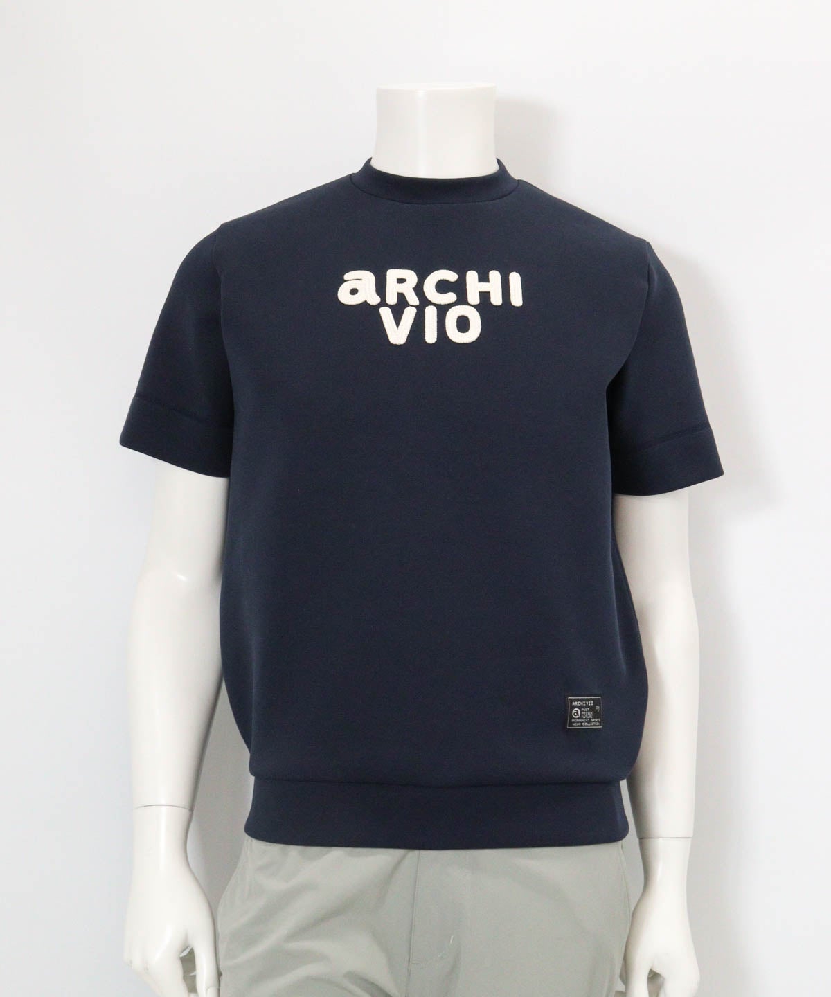 【メンズ】ロゴ刺繍ダンボールプルオーバー(ネイビー)前