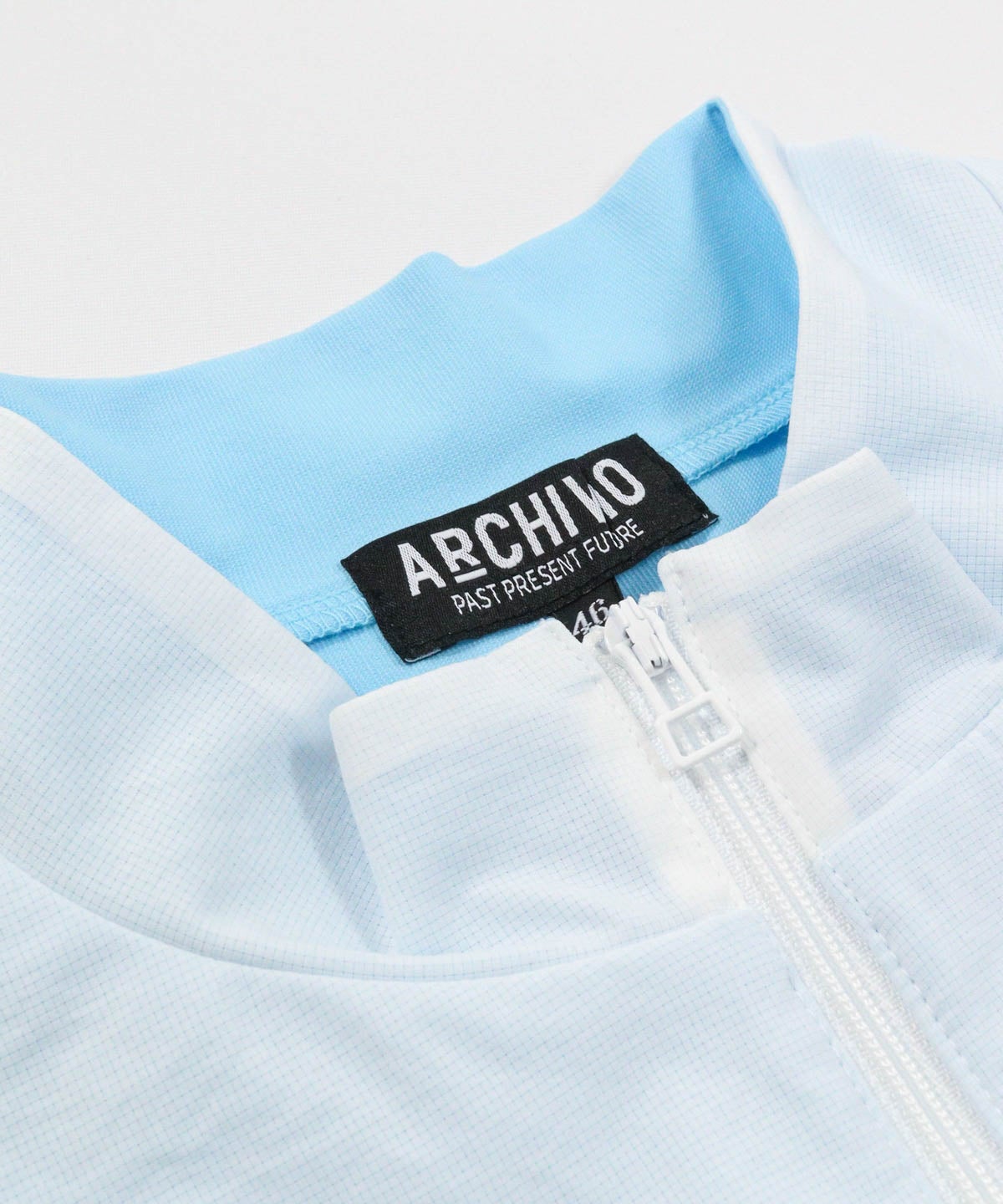 首元(ライトブルー)