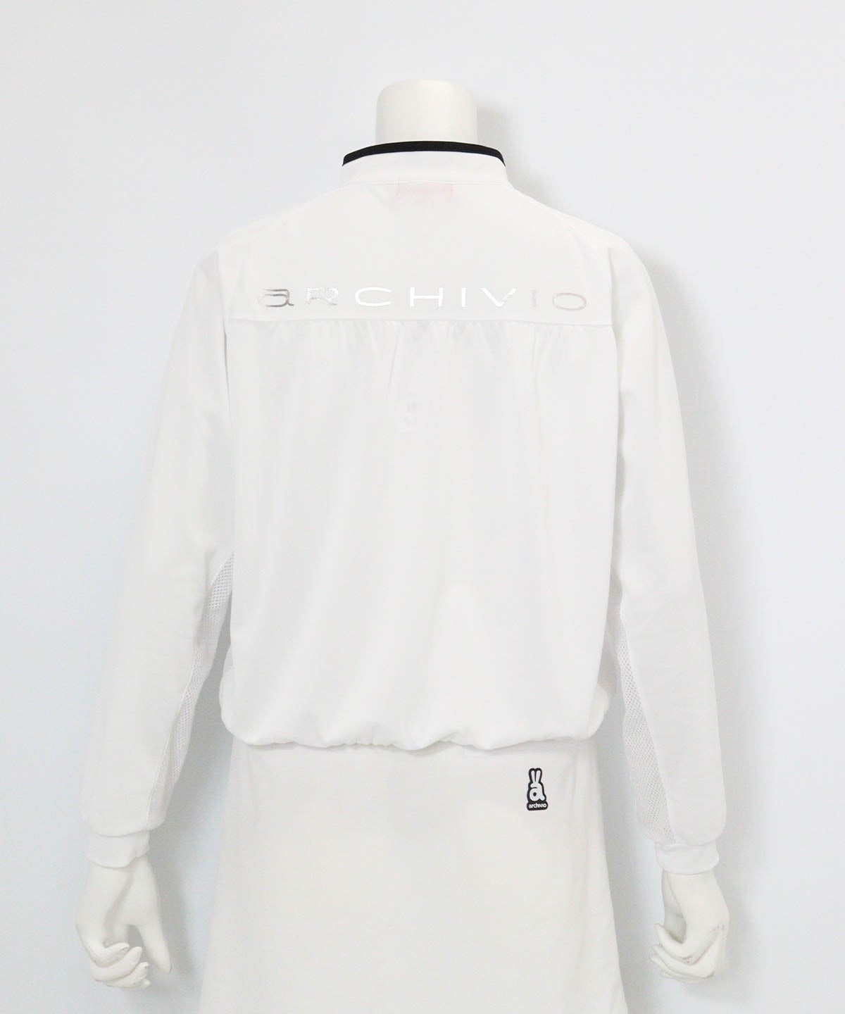 サイドメッシュUVブルゾン(ホワイト)後ろ