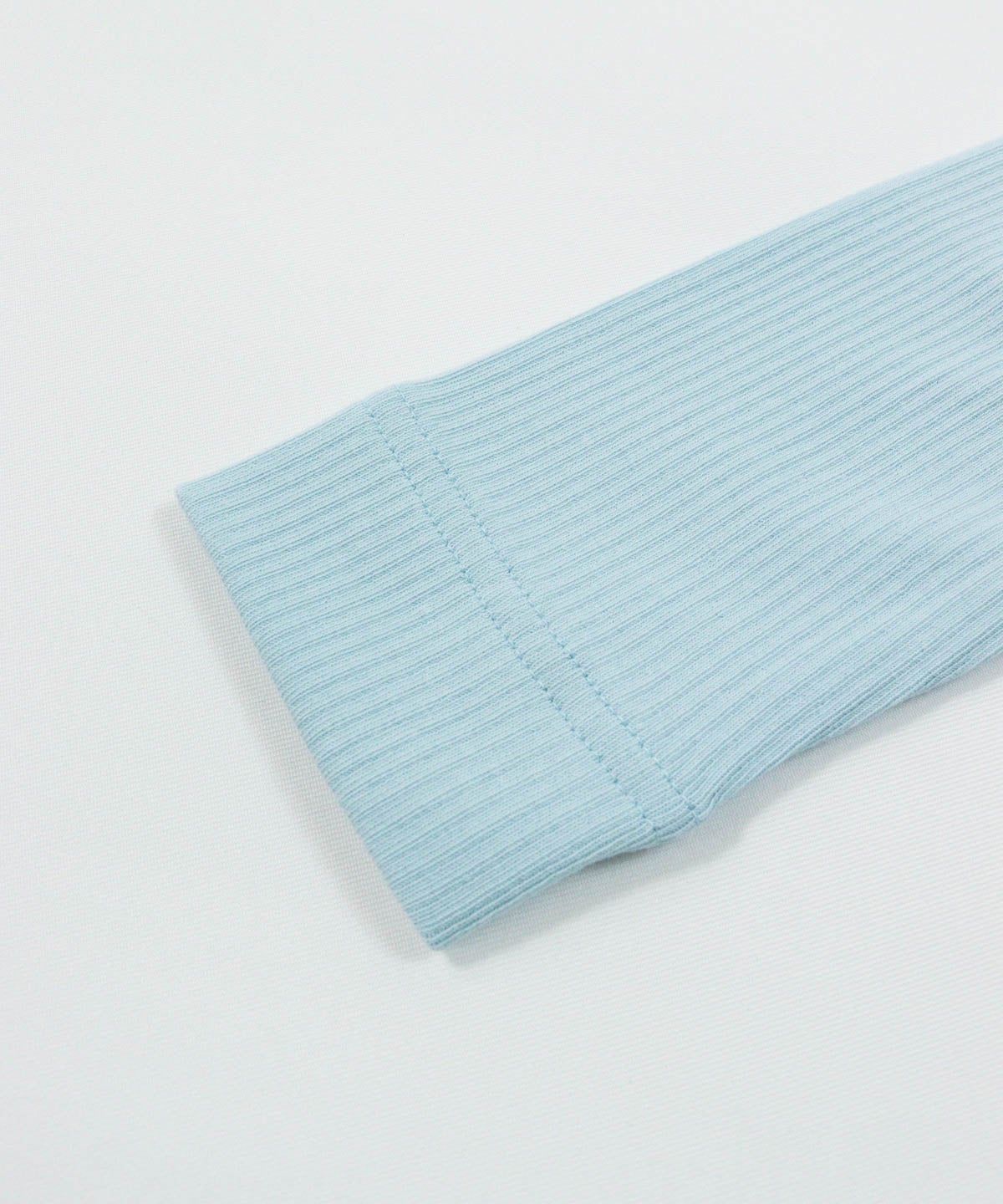 袖口(ライトブルー)