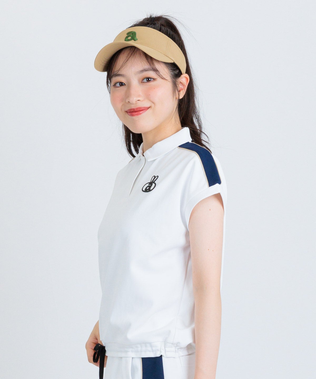 モデル着用画像(ホワイト)