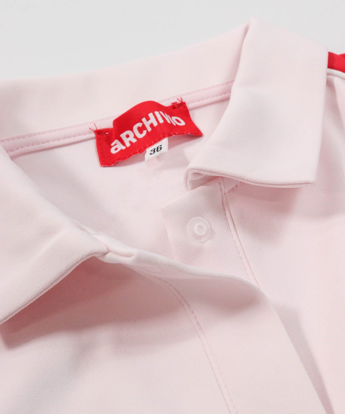 首元ボタン(ピンク)