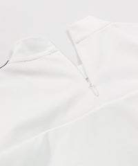 首元後ろ(ホワイト)