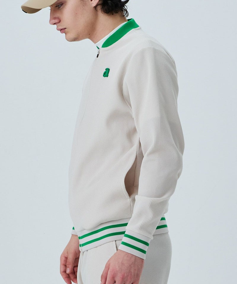 モデル着用画像（ベージュ）