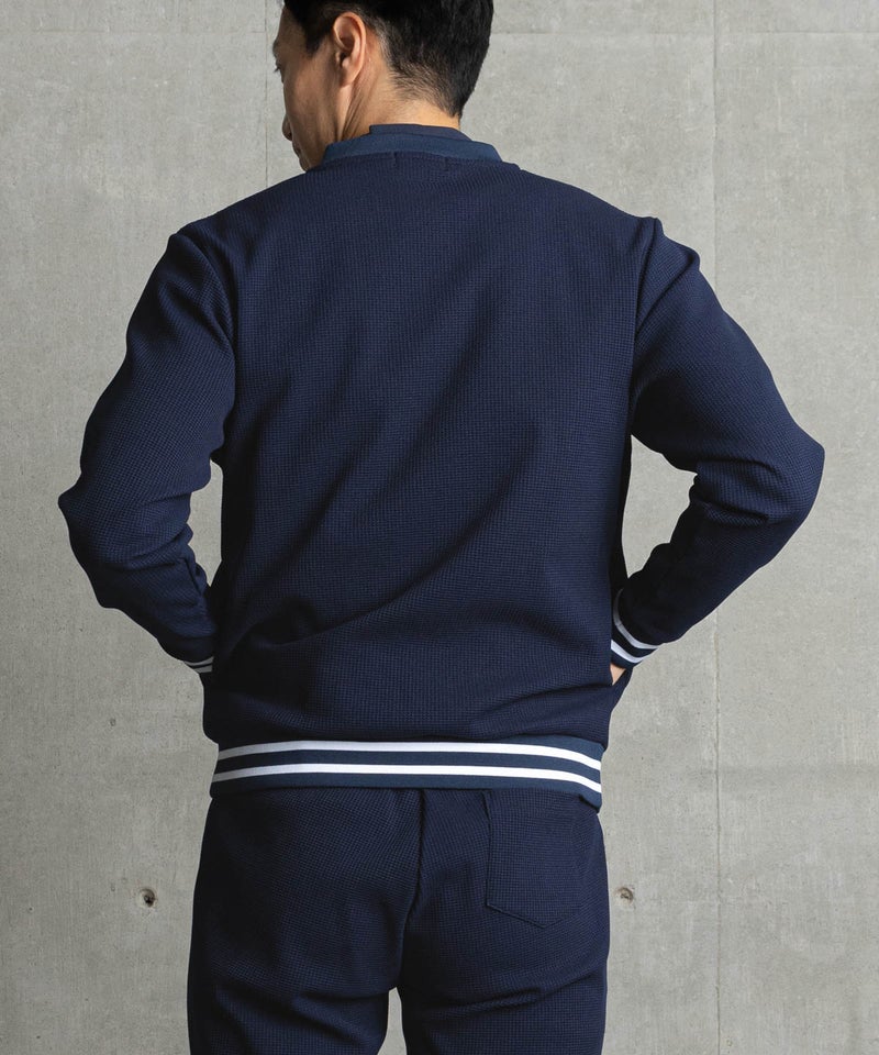 モデル着用画像（ネイビー）