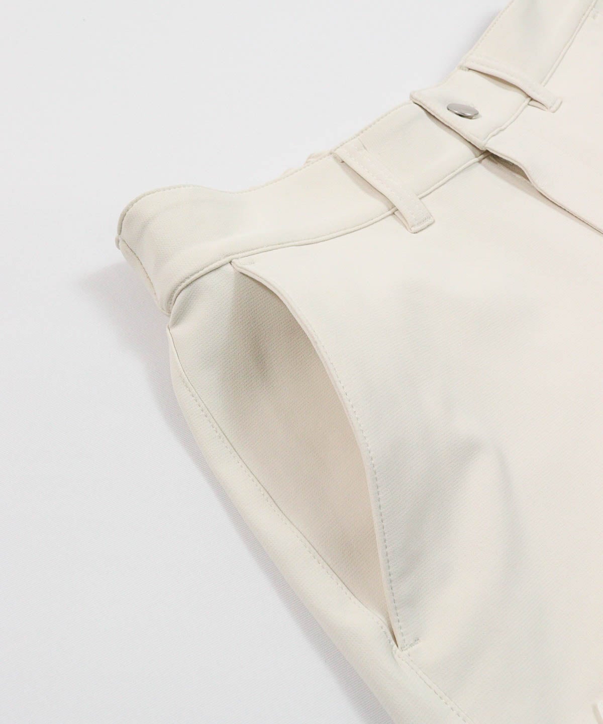 ポケット部分（ベージュ）