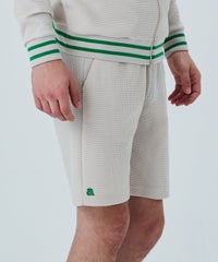 モデル着用画像（ベージュ）