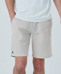 モデル着用画像（ベージュ）