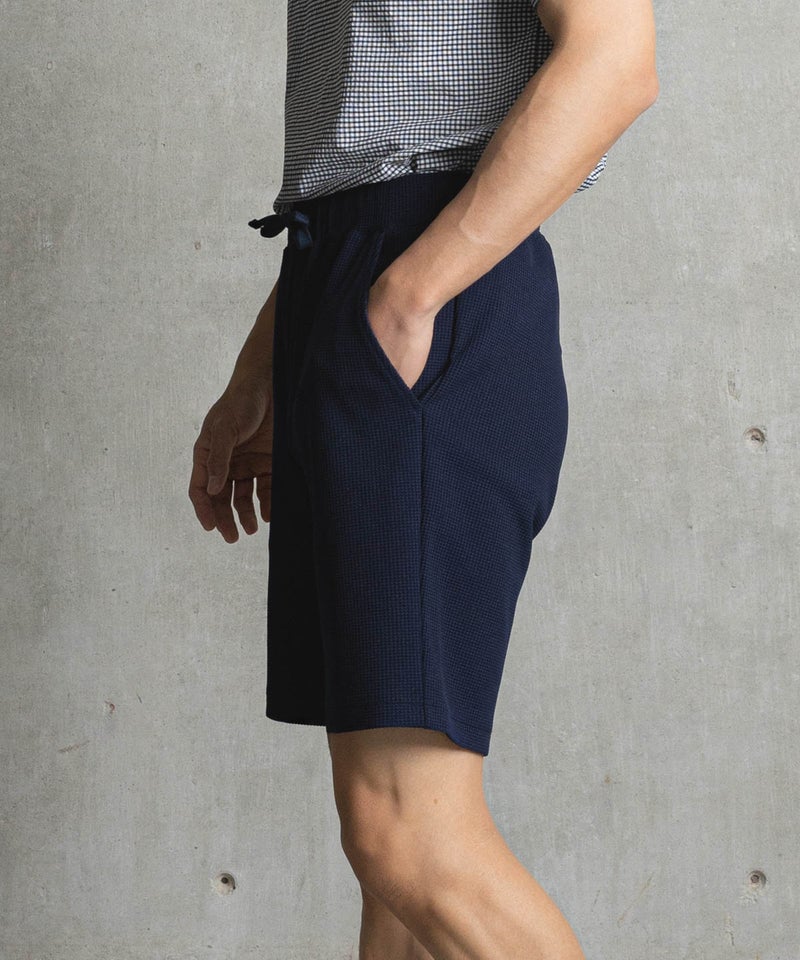 モデル着用画像（ネイビー）