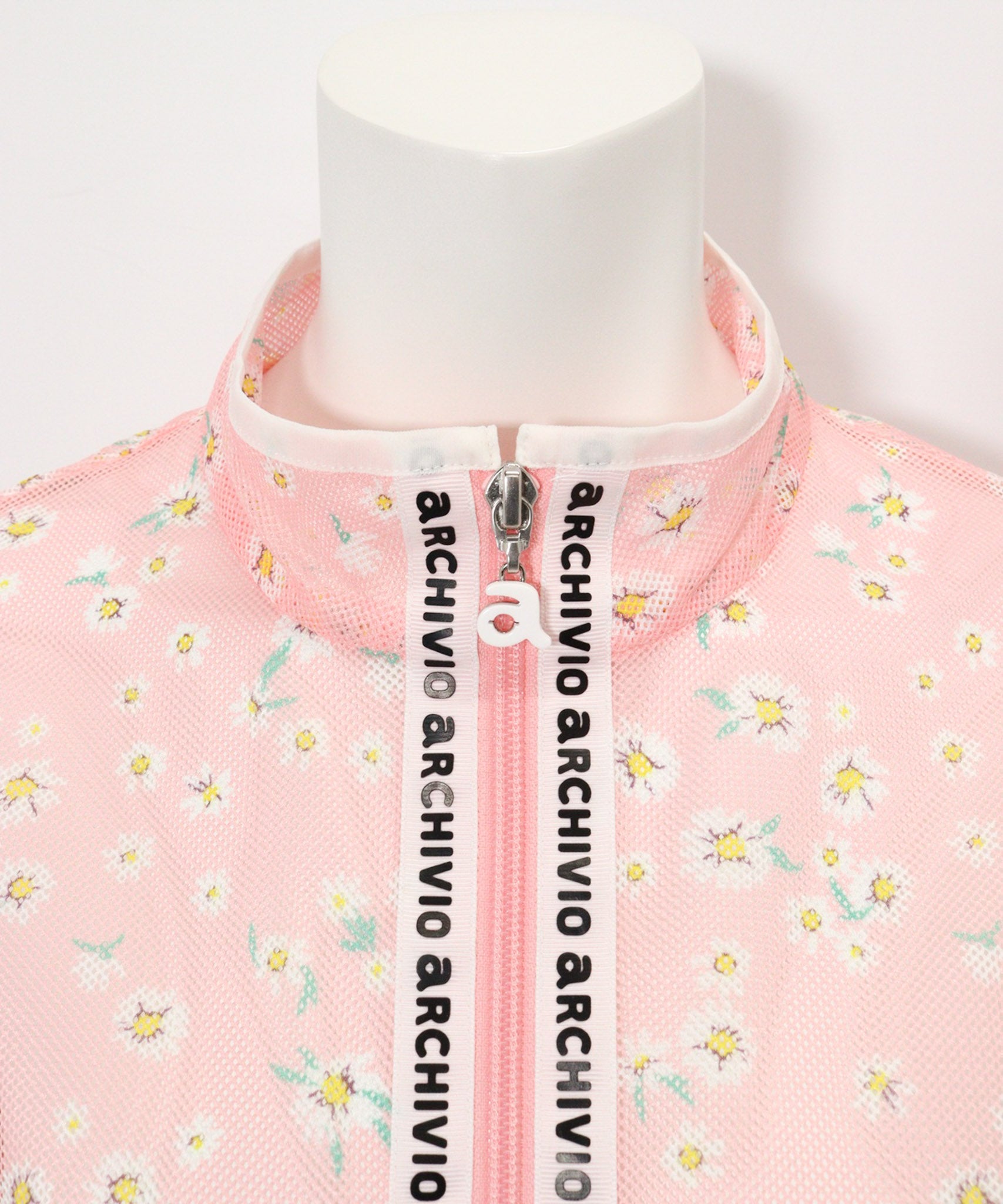 襟元部分（ピンク）