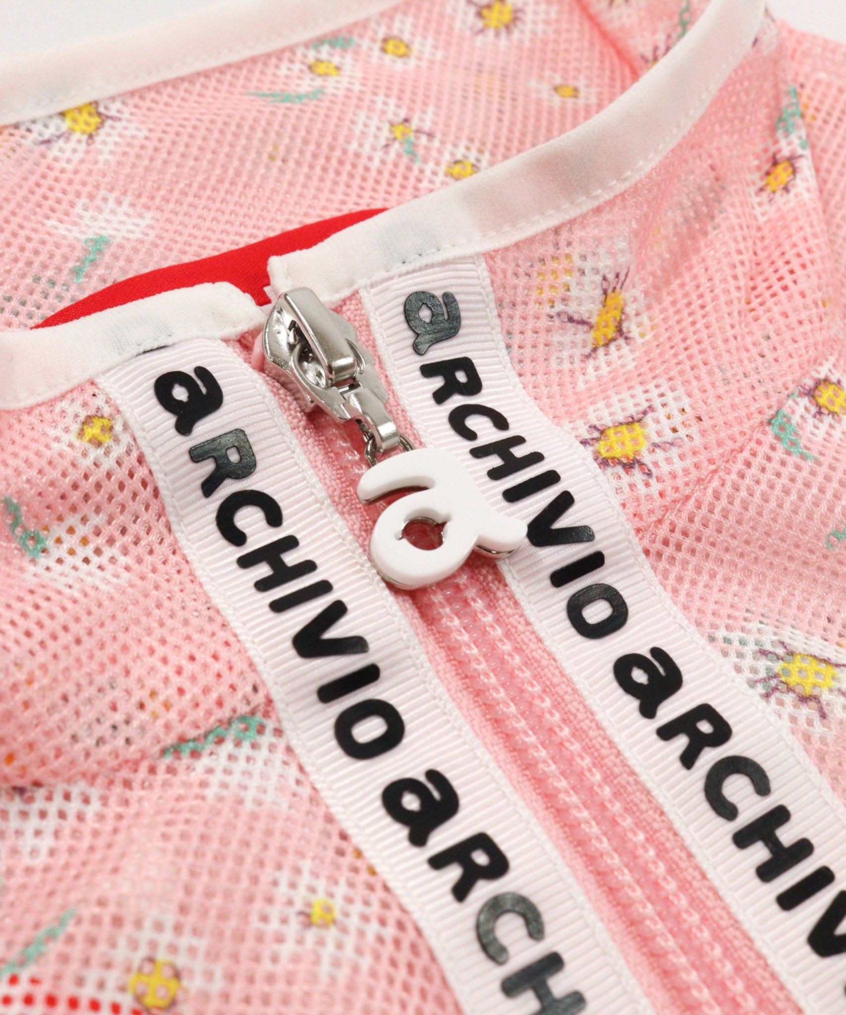 ファスナー部分（ピンク）