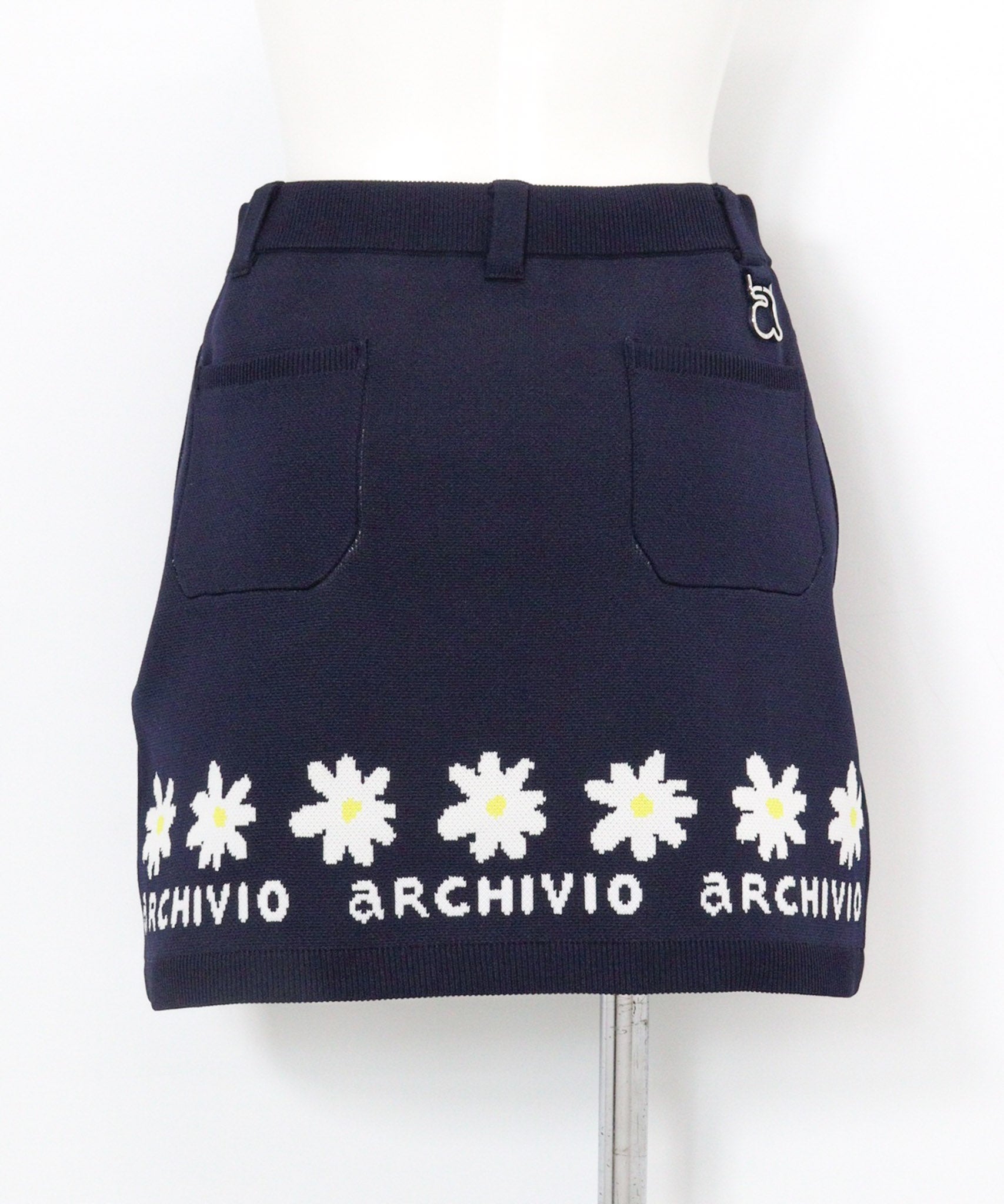 マーガレットラインスカート後（ネイビー）