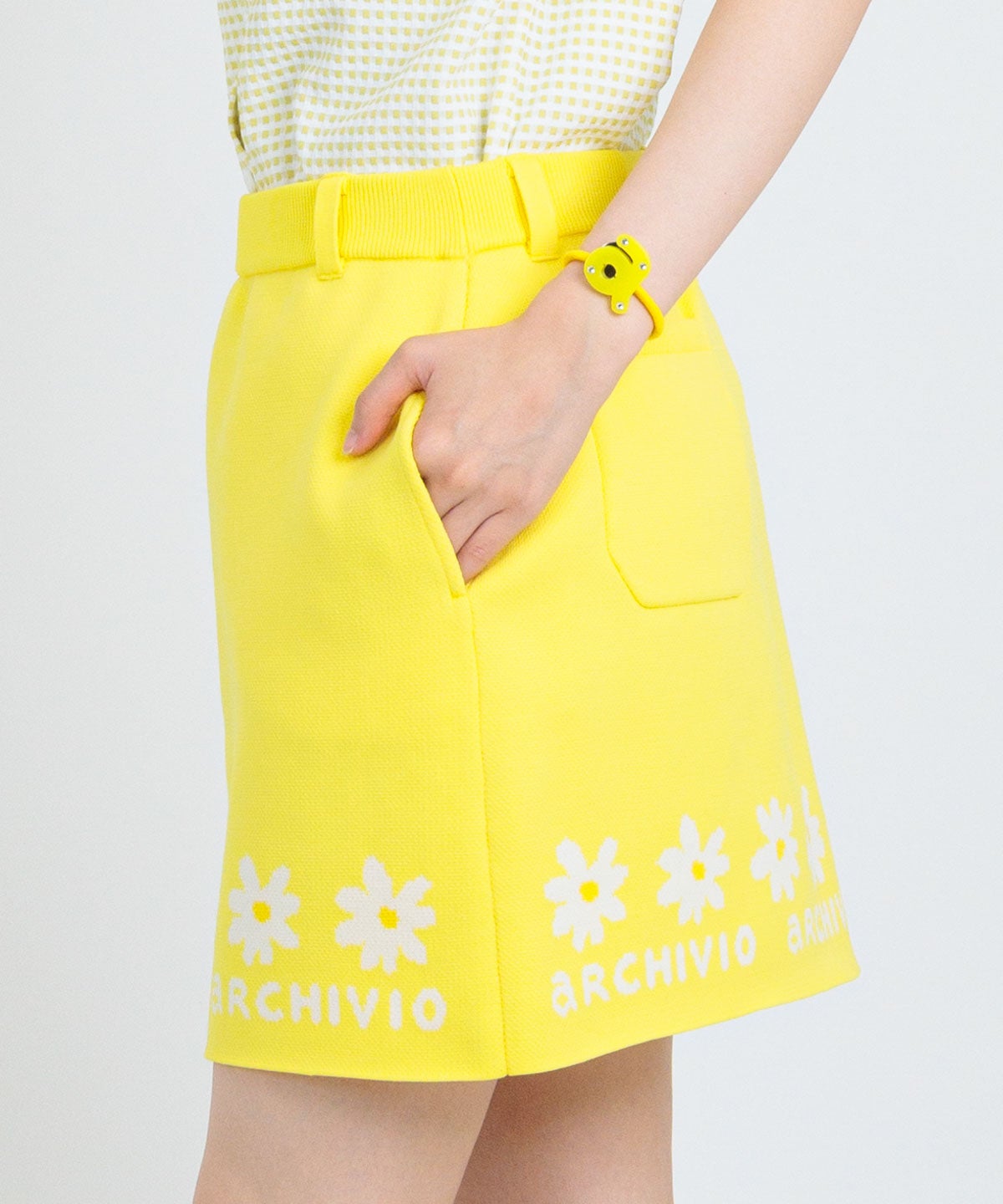 モデル着用画像（イエロー）