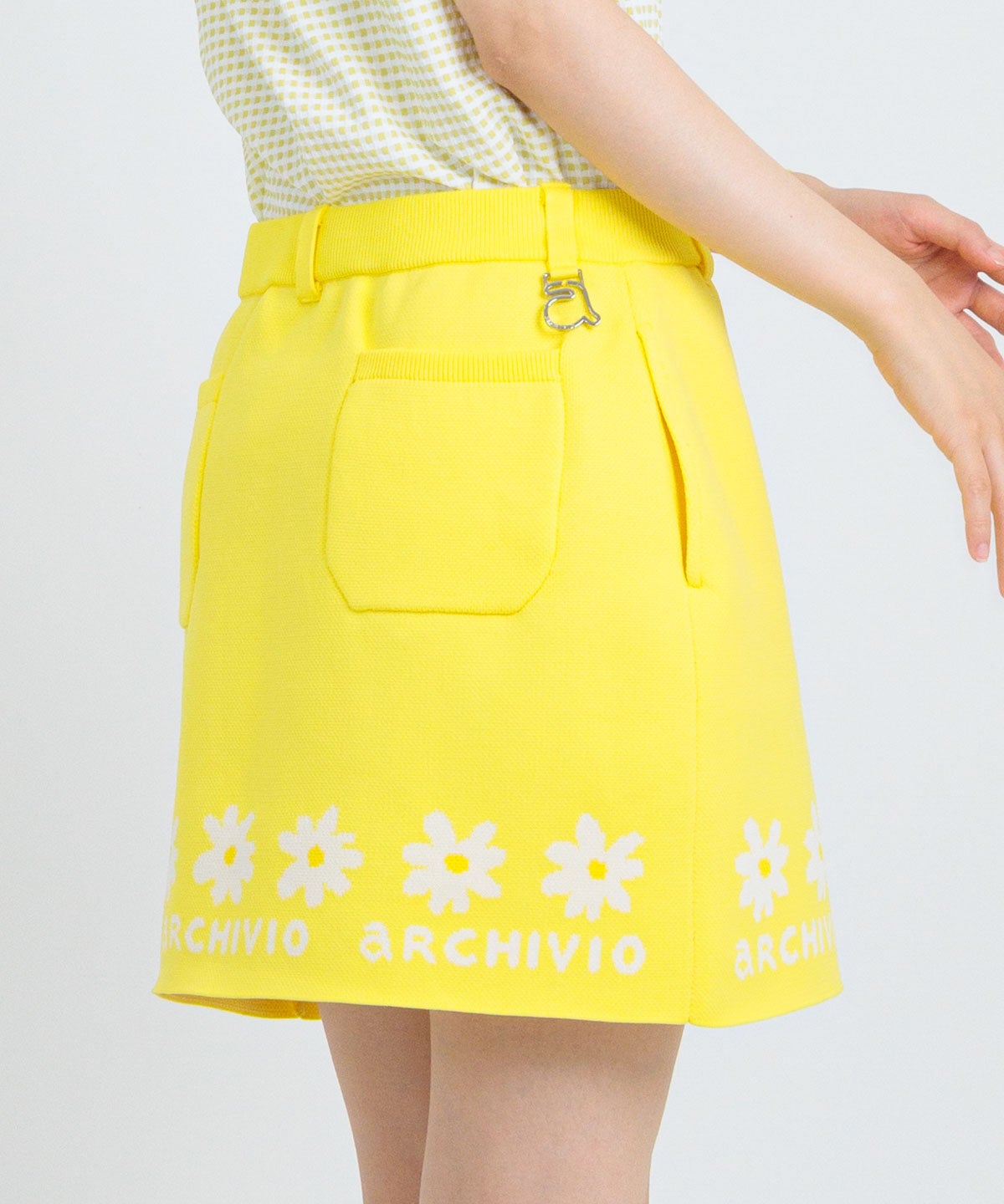 モデル着用画像（イエロー）