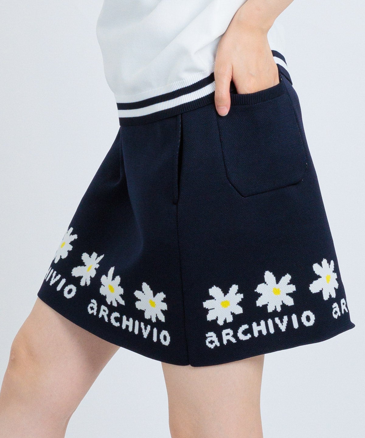 モデル着用画像（ネイビー）