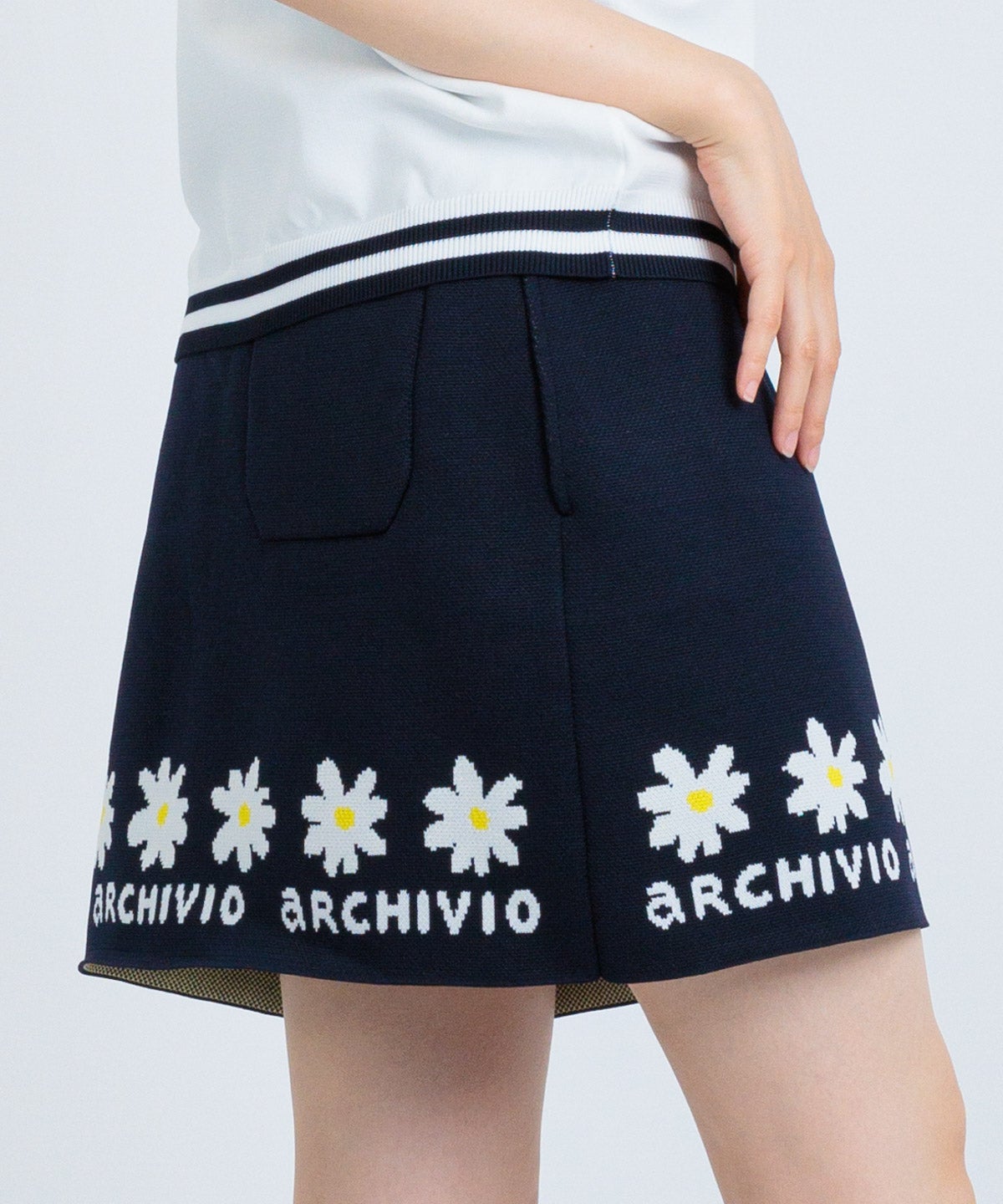 モデル着用画像（ネイビー）