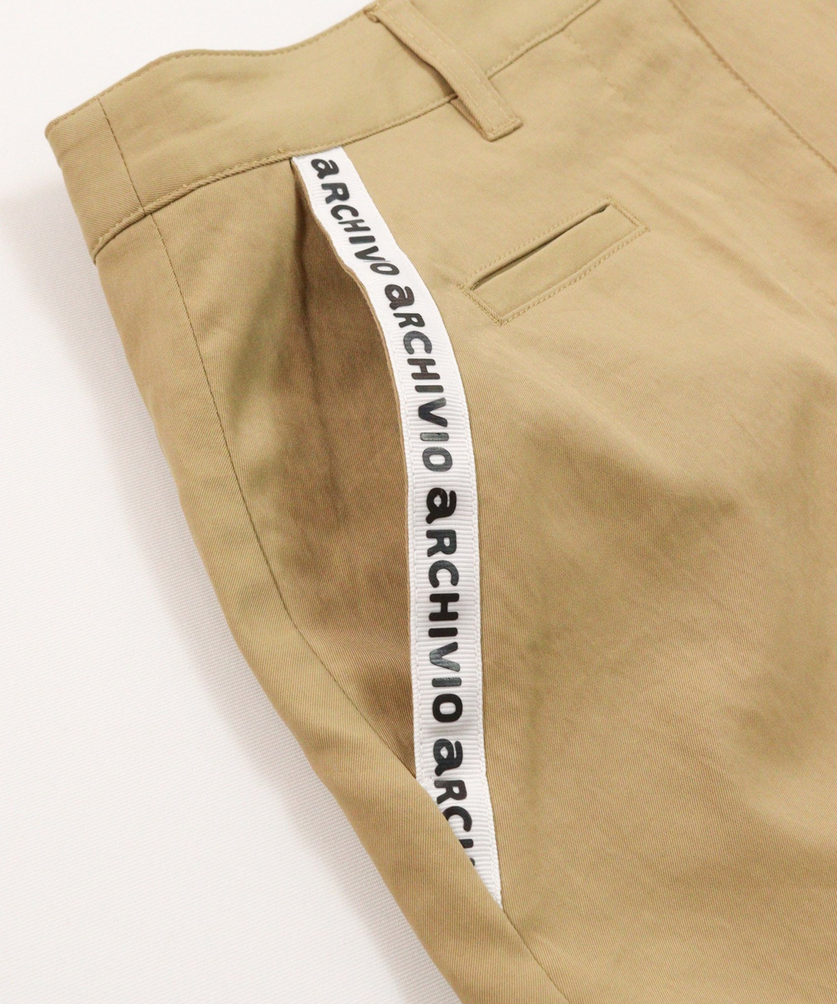 ポケット部分（ベージュ）