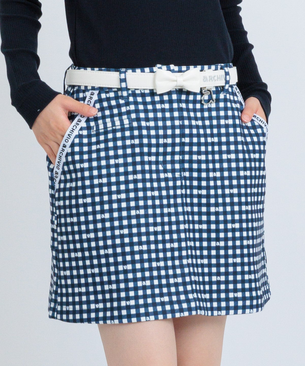 モデル着用画像（ネイビー）