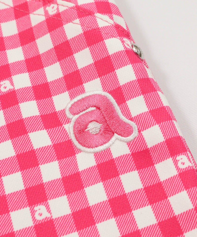 ロゴ刺繍部分（ピンク）