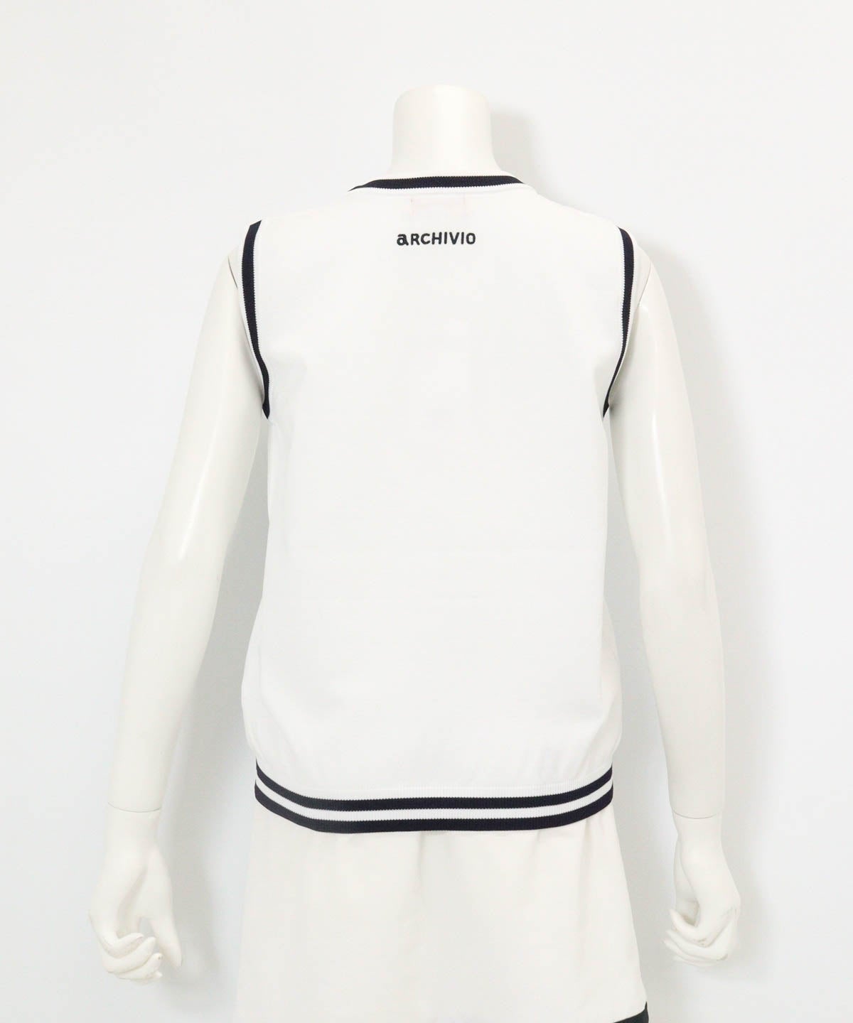 マーガレットラインベスト後（ホワイト）