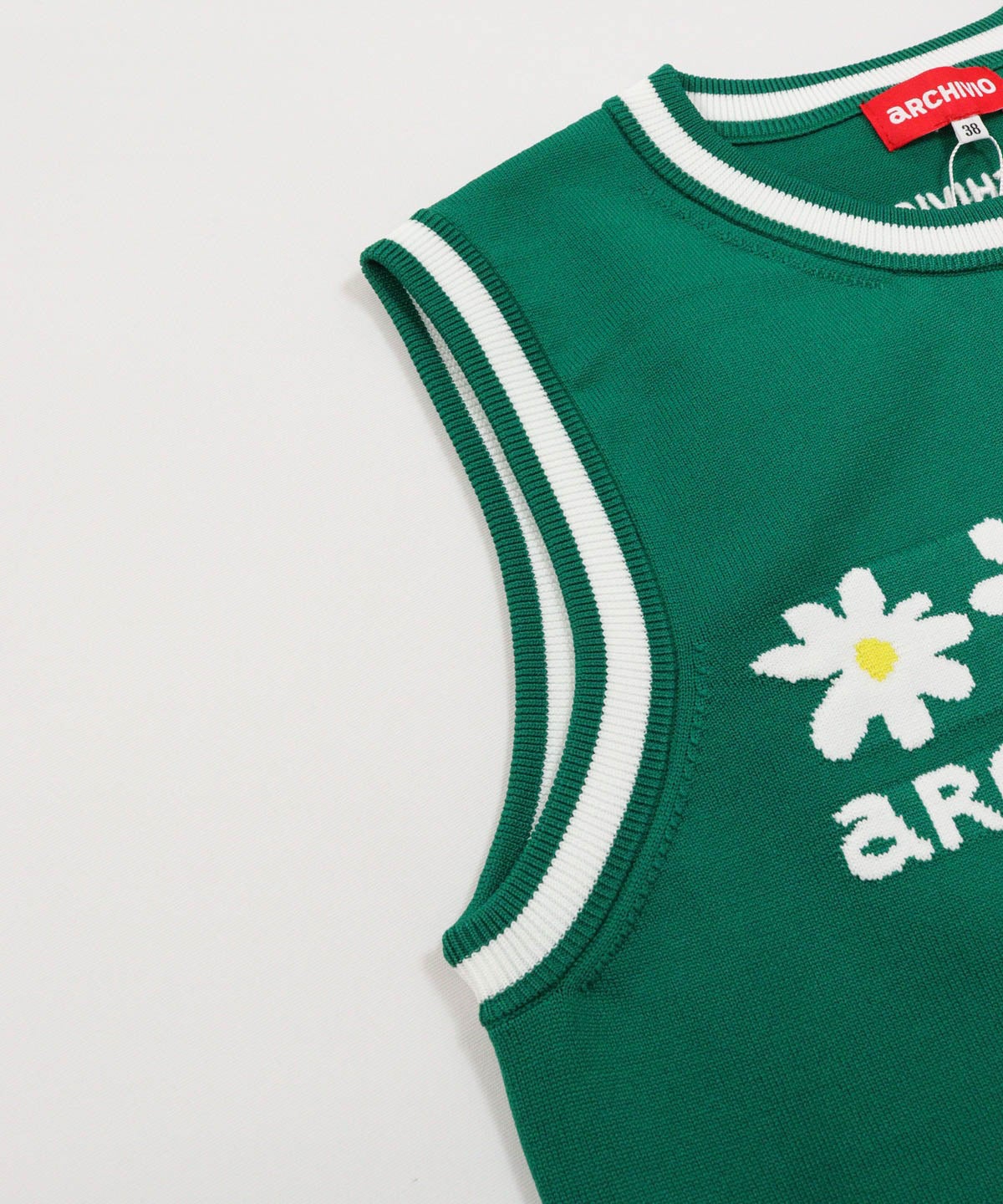 袖ぐり部分（グリーン）