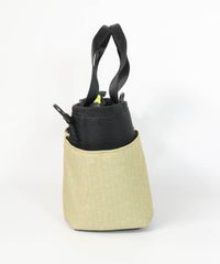 【メンズ】ARロゴ柄ラウンドバッグ横（ベージュ）