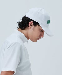 モデル着用画像（ホワイト×グリーン）