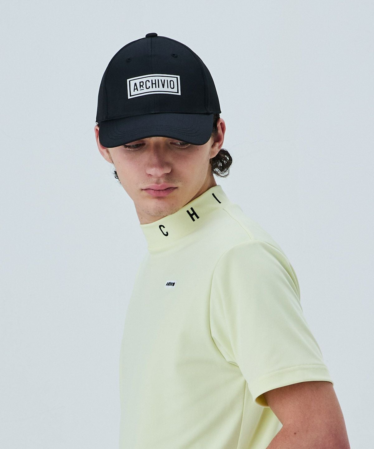 モデル着用画像（ブラック×ホワイト）