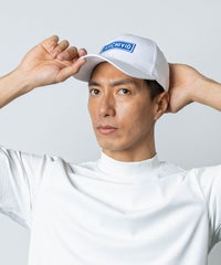 モデル着用画像（ホワイト×ブルー）