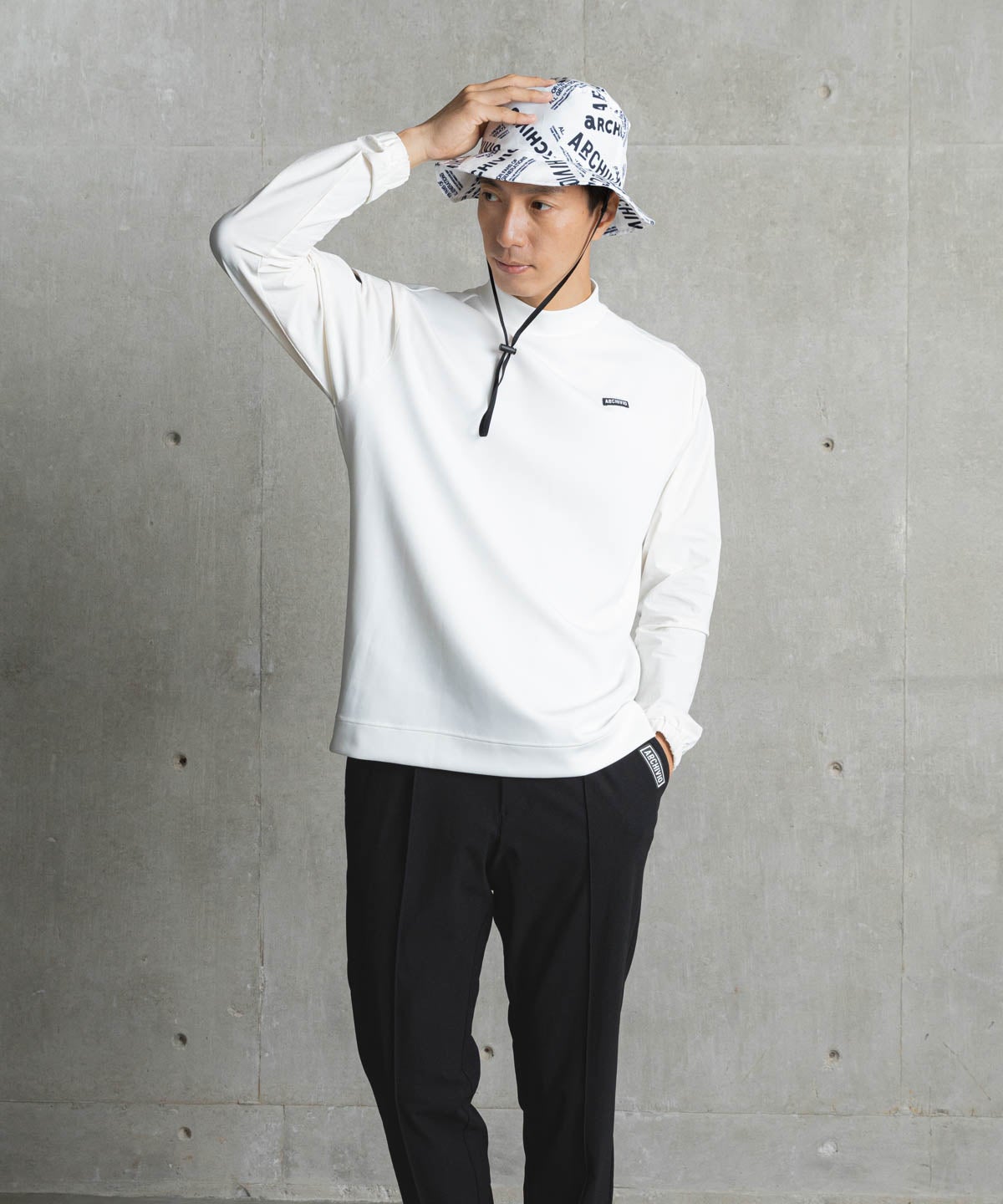 モデル着用画像(ホワイト)