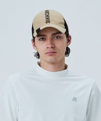 モデル着用画像（ベージュ）