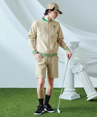 モデル着用画像（ベージュ）