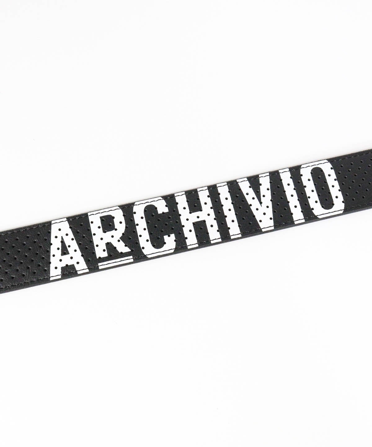 ロゴデザイン部分（ブラック×ホワイト）